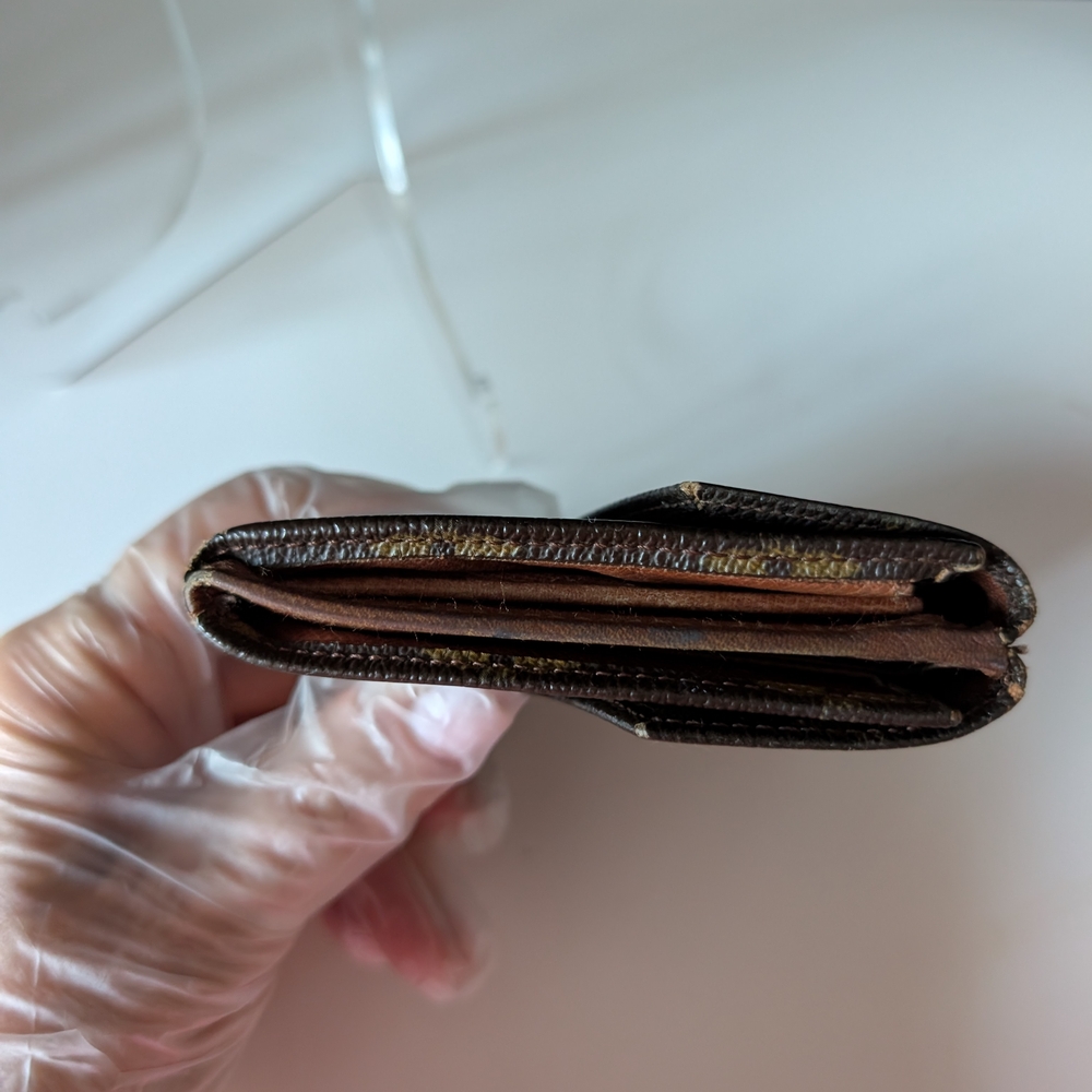 Louis Vuitton Vintage Monogram Wallet 1986 - Picture 7 of 16